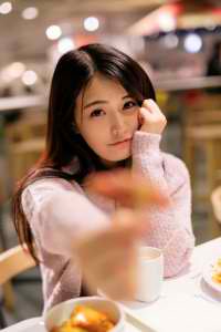 壁花小姐奇遇记